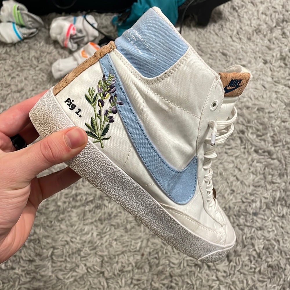 Size 11 blue indigo Nike blazers